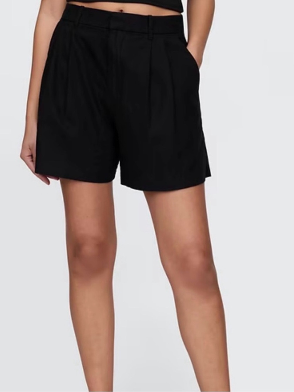 Gap highrise pleated trouser shorts